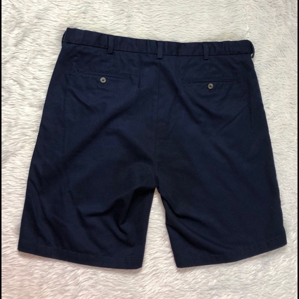 RoundTree & Yorke mens flat- front short size 44